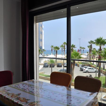 Seafront High Standard Apartment مرتيل المظهر الخارجي الصورة